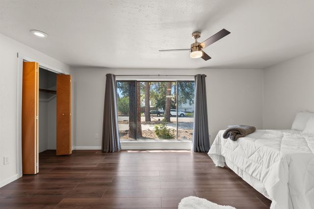 6806 W Johannsen Ave, Nine Mile Falls, WA 99026