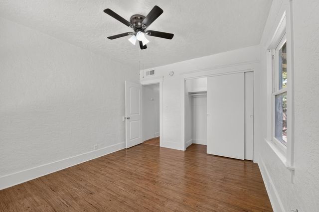 610 P Street, Sanger, CA 93657