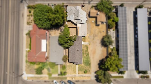 610 P Street, Sanger, CA 93657