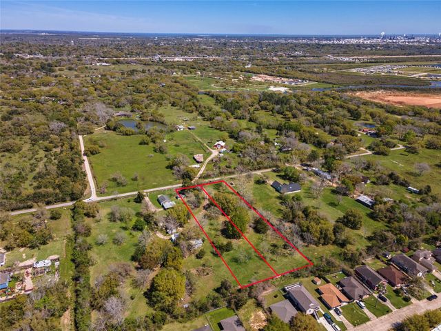 6009 Terrebonne Road, Hitchcock, TX 77563