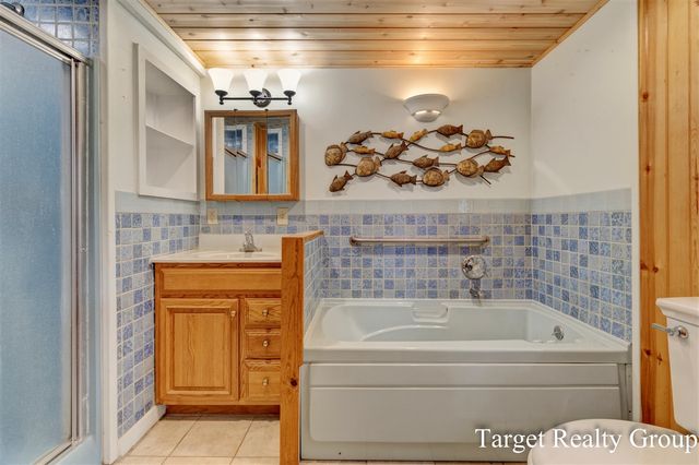 10818 Stoney Point Drive, Delton, MI 49046