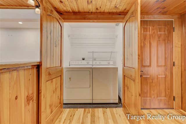 10818 Stoney Point Drive, Delton, MI 49046
