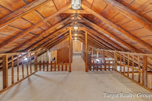 10818 Stoney Point Drive, Delton, MI 49046