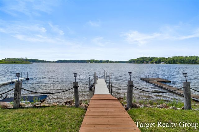 10818 Stoney Point Drive, Delton, MI 49046