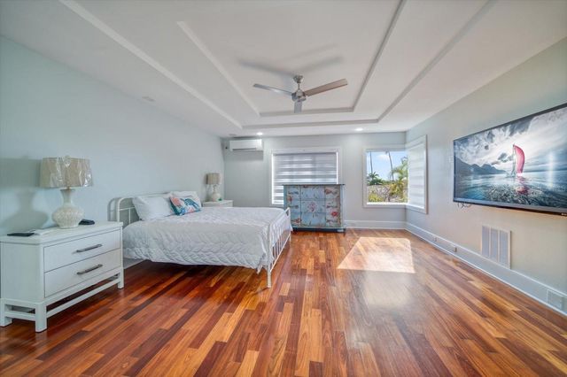 42 MIDWAY ISLAND, Clearwater Beach, FL 33767