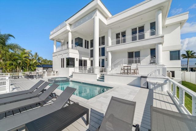 42 MIDWAY ISLAND, Clearwater Beach, FL 33767