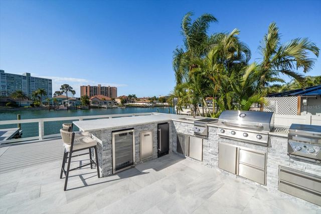 42 MIDWAY ISLAND, Clearwater Beach, FL 33767