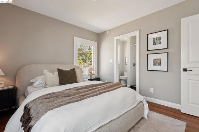 5618 Gaskill St, Oakland, CA 94608