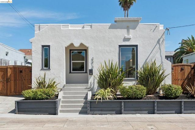 5618 Gaskill St, Oakland, CA 94608
