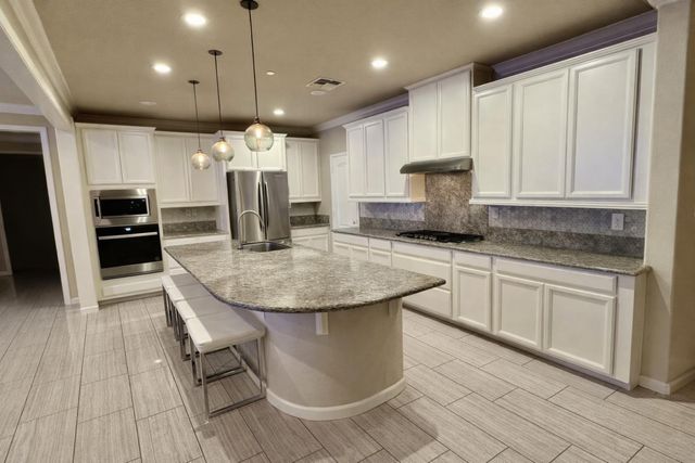 2557 Creek Hollow Rd, Rocklin, CA 95765