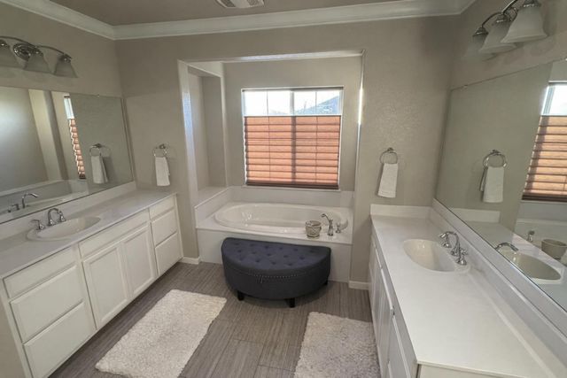 2557 Creek Hollow Rd, Rocklin, CA 95765