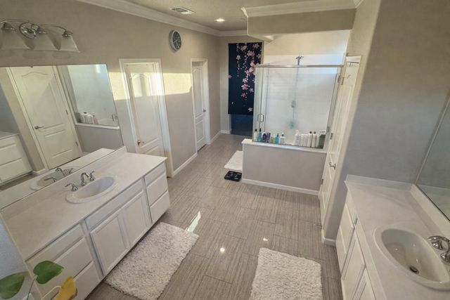 2557 Creek Hollow Rd, Rocklin, CA 95765