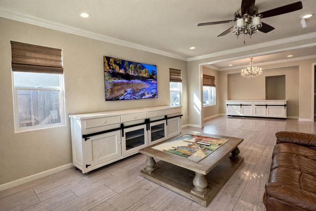 2557 Creek Hollow Rd, Rocklin, CA 95765