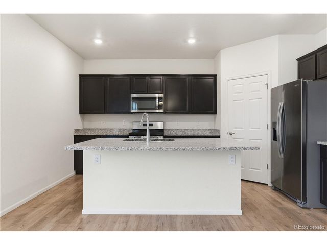 6848 Wild Grass Ln, Wellington, CO 80549