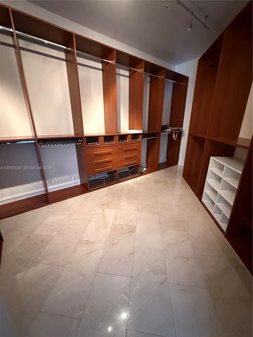 21200 Point Pl 1403, Aventura, FL 33180