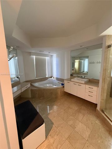 21200 Point Pl 1403, Aventura, FL 33180