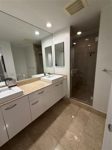 21200 Point Pl 1403, Aventura, FL 33180