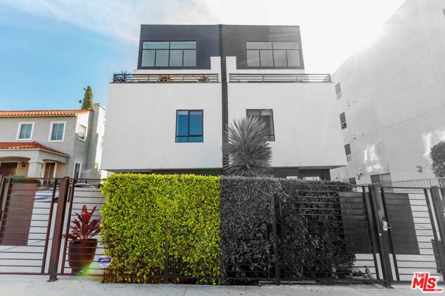 5014 Rosewood Avenue, Los Angeles, CA 90004
