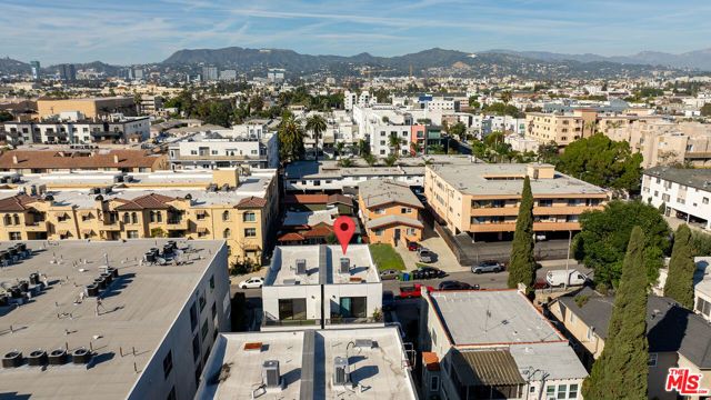 5014 Rosewood Avenue, Los Angeles, CA 90004