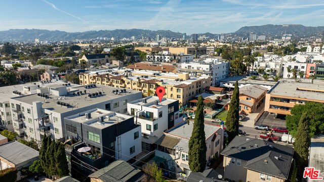 5014 Rosewood Avenue, Los Angeles, CA 90004