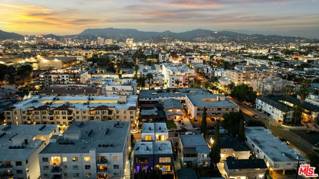 5014 Rosewood Avenue, Los Angeles, CA 90004