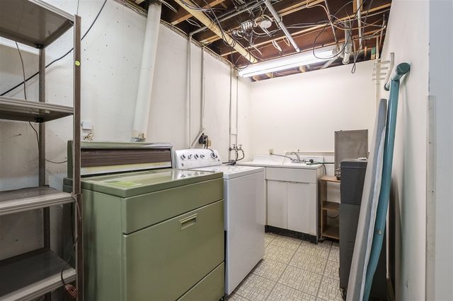 2702 Mockingbird Drive, Kalamazoo, MI 49008