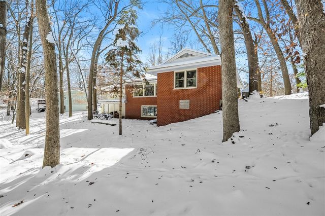 2702 Mockingbird Drive, Kalamazoo, MI 49008