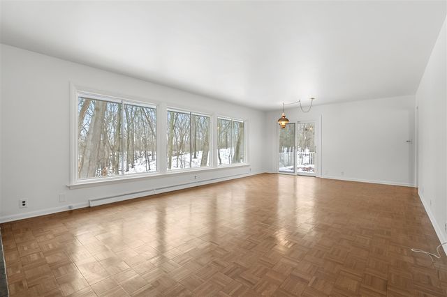 2702 Mockingbird Drive, Kalamazoo, MI 49008