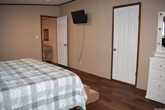 17016 Rancho Escondido, Atascosa, TX 78002