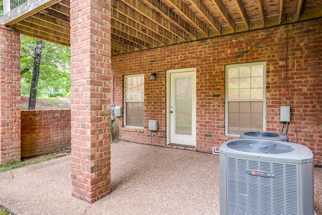 100 Carriage Ct, Brentwood, TN 37027