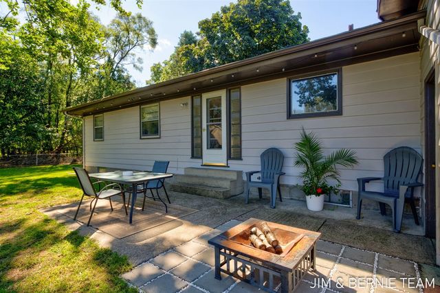 345 Harp Street, Grand Rapids, MI 49548