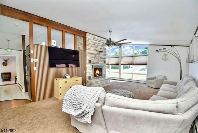 31 Deer Trail Lake Road, Hardyston Twp., NJ 07460