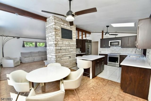 31 Deer Trail Lake Road, Hardyston Twp., NJ 07460