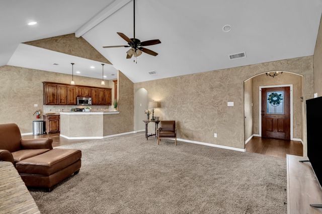 805 Linda Drive, Joshua, TX 76058