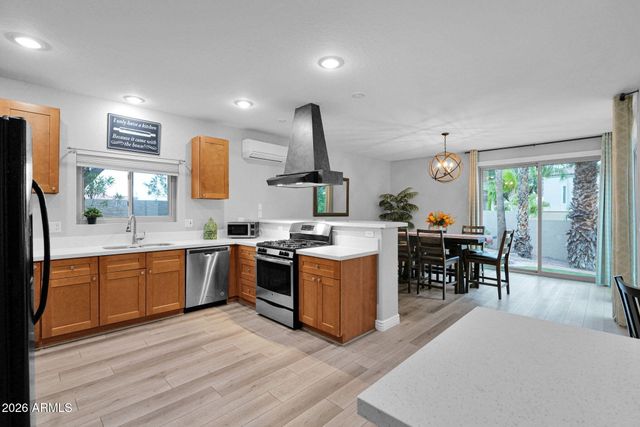 449 S MARINA Drive, Gilbert, AZ 85233