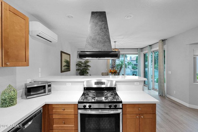 449 S MARINA Drive, Gilbert, AZ 85233