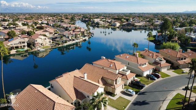 449 S MARINA Drive, Gilbert, AZ 85233