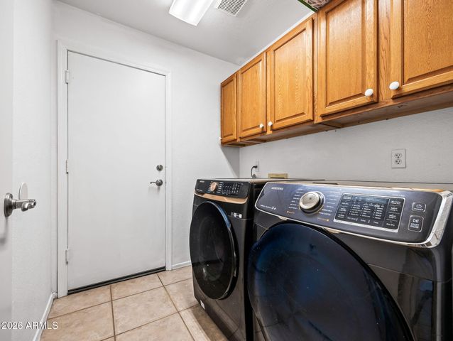 7727 W VOLTAIRE Avenue, Peoria, AZ 85381