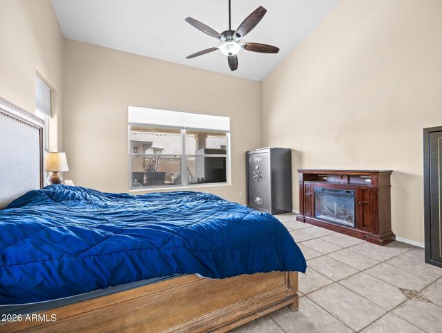 7727 W VOLTAIRE Avenue, Peoria, AZ 85381