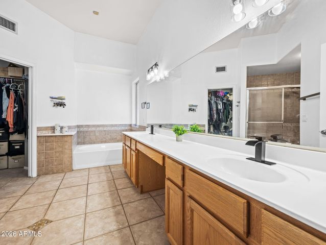 7727 W VOLTAIRE Avenue, Peoria, AZ 85381