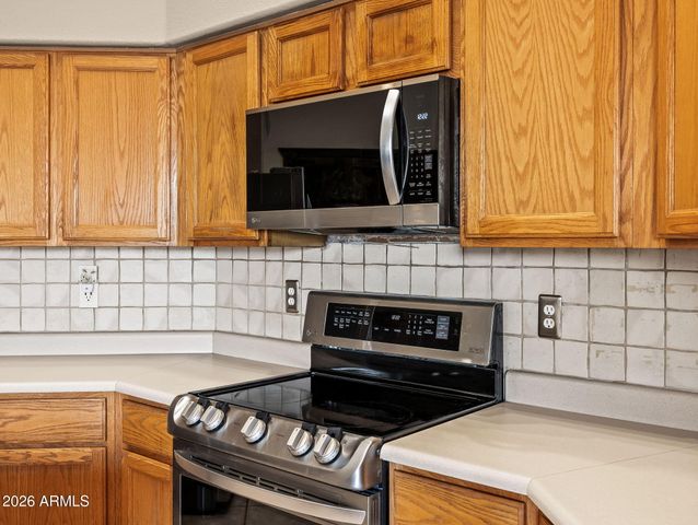 7727 W VOLTAIRE Avenue, Peoria, AZ 85381