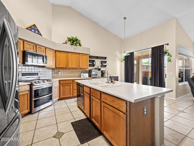 7727 W VOLTAIRE Avenue, Peoria, AZ 85381