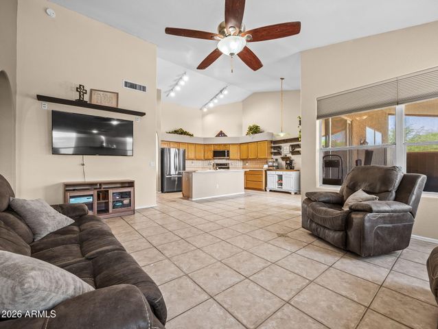 7727 W VOLTAIRE Avenue, Peoria, AZ 85381