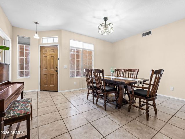 7727 W VOLTAIRE Avenue, Peoria, AZ 85381