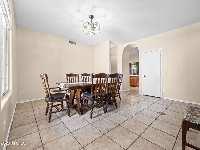 7727 W VOLTAIRE Avenue, Peoria, AZ 85381