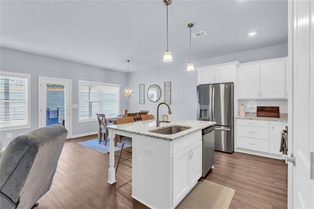 3039 HIGHWAY 17, Clarkesville, GA 30523