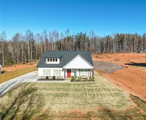 3039 HIGHWAY 17, Clarkesville, GA 30523