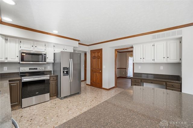 3473 Fairwood Drive, Beavercreek, OH 45432