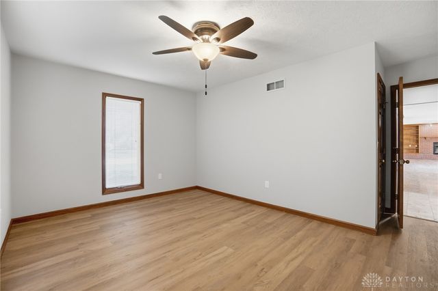 3473 Fairwood Drive, Beavercreek, OH 45432