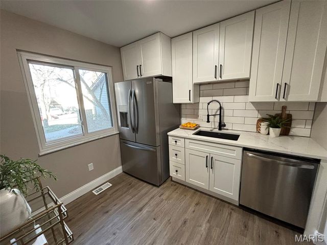 1840 Misty Moss Drive, St Louis, MO 63146